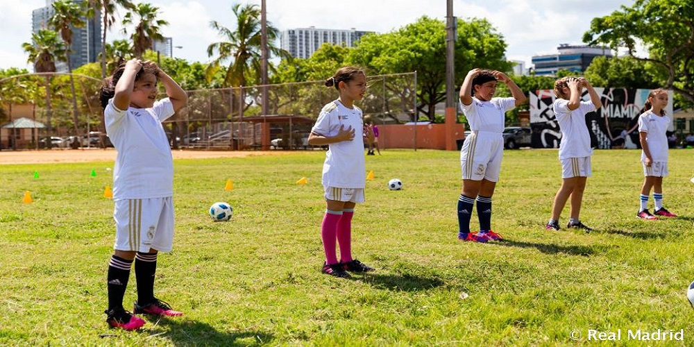 آموزش آنلاین فوتبال و ارزش ها برای مربیان بنیاد در میامی